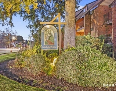 42 Main Street - Photo Thumbnail 1