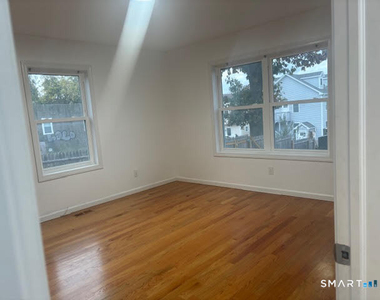 339 Harral Avenue - Photo Thumbnail 4