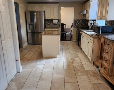 1376 Pheasant Circle - Photo Thumbnail 2