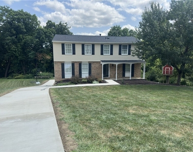 1376 Pheasant Circle - Photo Thumbnail 13