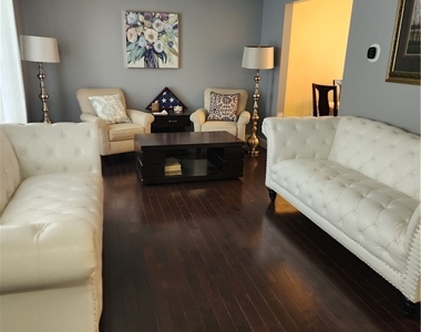 1376 Pheasant Circle - Photo Thumbnail 4