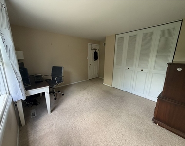 1376 Pheasant Circle - Photo Thumbnail 11