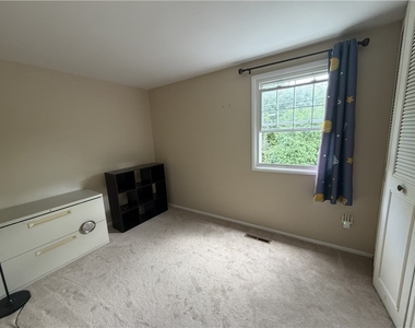 1376 Pheasant Circle - Photo Thumbnail 10