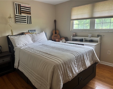 257 Johnston Road - Photo Thumbnail 10