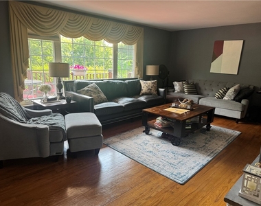 257 Johnston Road - Photo Thumbnail 11