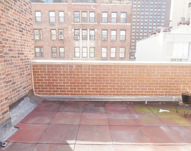 213 East 73rd Street - Photo Thumbnail 12