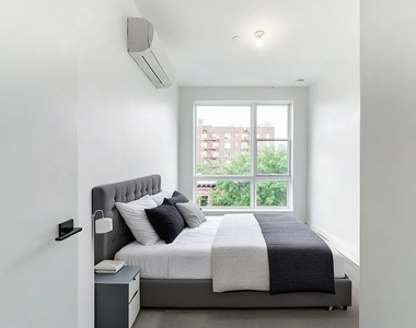 254 East 28th Street - Photo Thumbnail 1