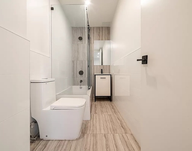 254 East 28th Street - Photo Thumbnail 2