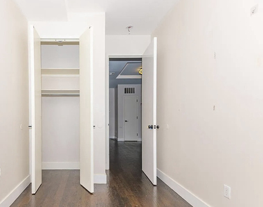 854 Greene Avenue - Photo Thumbnail 5