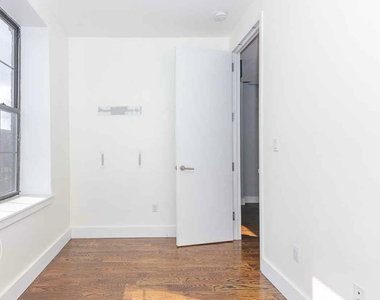 615 Gates Avenue - Photo Thumbnail 4