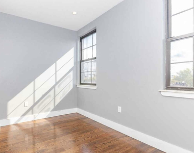 615 Gates Avenue - Photo Thumbnail 6