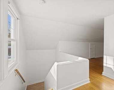 164 Bennett Road - Photo Thumbnail 4