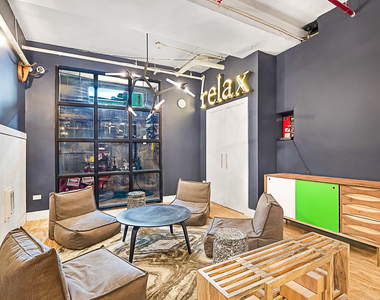 315 Seigel Street - Photo Thumbnail 5