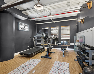 315 Seigel Street - Photo Thumbnail 8