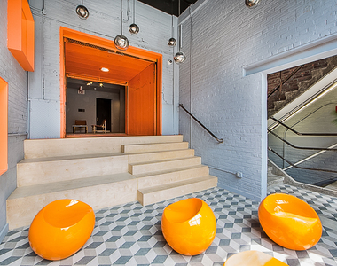 315 Seigel Street - Photo Thumbnail 6