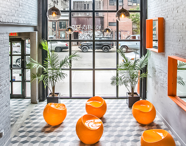 315 Seigel Street - Photo Thumbnail 7