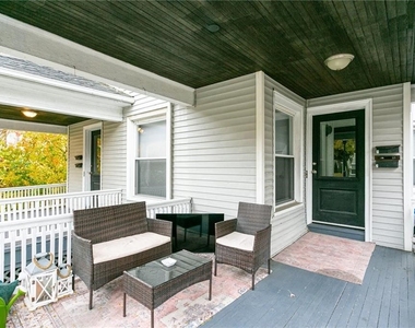399 E University Avenue W - Photo Thumbnail 1