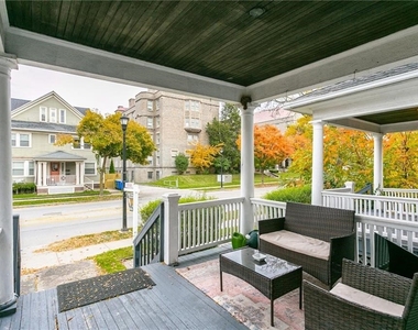 399 E University Avenue W - Photo Thumbnail 2