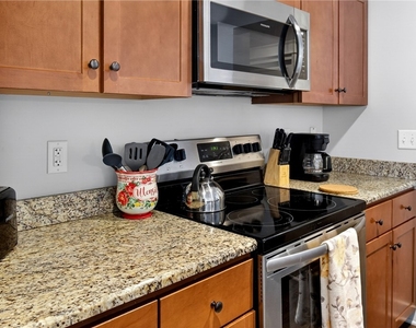 681 High Street - Photo Thumbnail 9