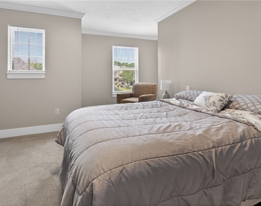 681 High Street - Photo Thumbnail 14