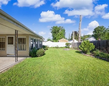 9326 Rivershore Drive - Photo Thumbnail 28