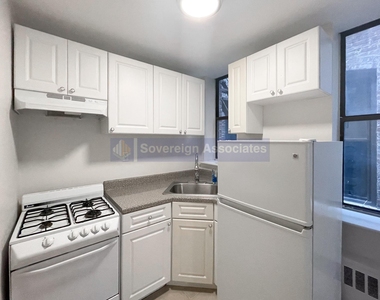 953 Amsterdam Avenue - Photo Thumbnail 3