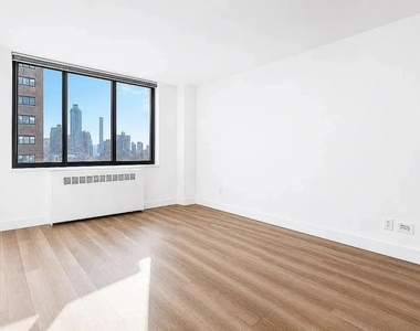 1735 York Avenue - Photo Thumbnail 3