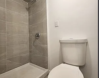 32 Woodbine Street - Photo Thumbnail 14
