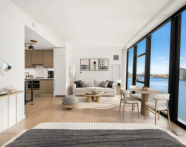 626 1st Avenue - Photo Thumbnail 2