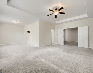 2444 Norwood Drive Se - Photo Thumbnail 9