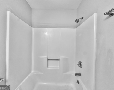 608 Silver Trace Court - Photo Thumbnail 15
