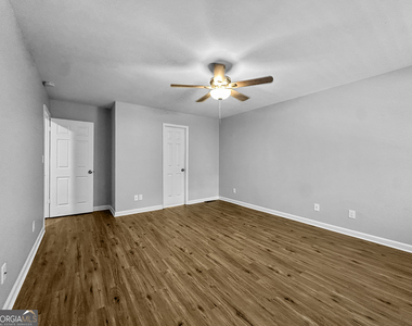 608 Silver Trace Court - Photo Thumbnail 10