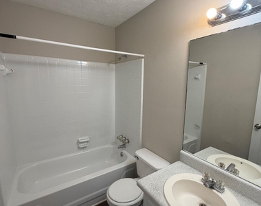 8513 Pineland Drive - Photo Thumbnail 13