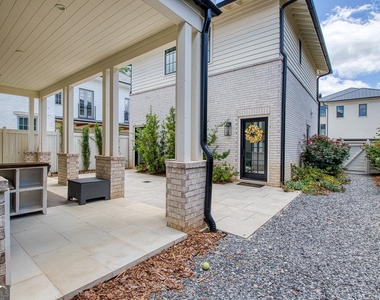 270 4th Street - Photo Thumbnail 41