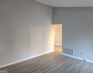 8147 Flamingo Drive - Photo Thumbnail 5