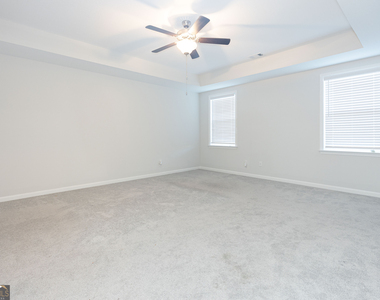 4510 Mountain Ivy Drive - Photo Thumbnail 18
