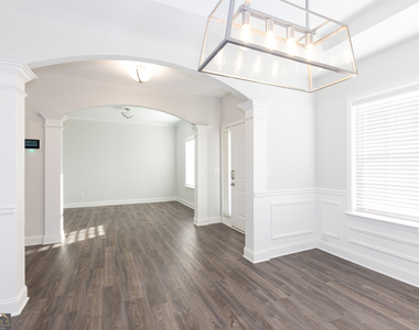 4510 Mountain Ivy Drive - Photo Thumbnail 2