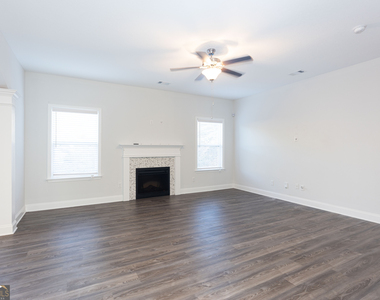 4510 Mountain Ivy Drive - Photo Thumbnail 7