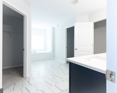 4510 Mountain Ivy Drive - Photo Thumbnail 23