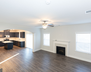 4510 Mountain Ivy Drive - Photo Thumbnail 13