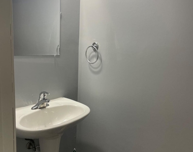 6316 Ellenwood Drive - Photo Thumbnail 6