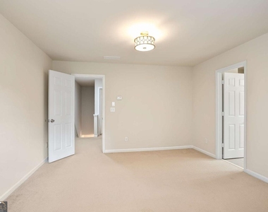 2330 Meadow Peak Point - Photo Thumbnail 9