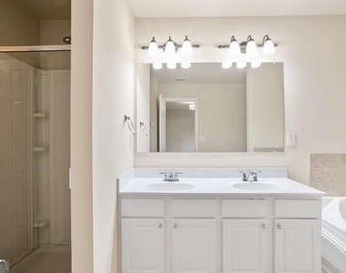 2330 Meadow Peak Point - Photo Thumbnail 10