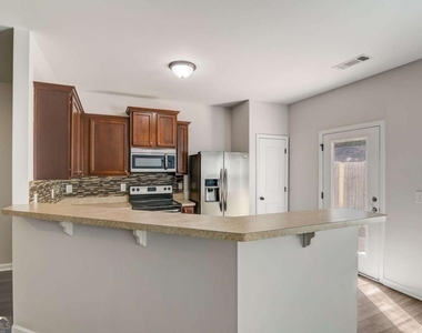 544 Oakside Place - Photo Thumbnail 5