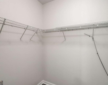 544 Oakside Place - Photo Thumbnail 11