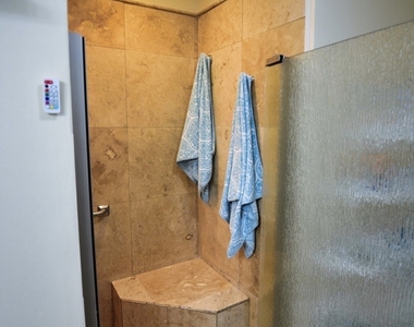 105 Redwood Drive - Photo Thumbnail 6