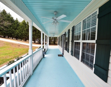 105 Redwood Drive - Photo Thumbnail 1