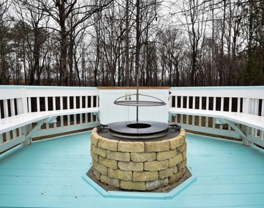 105 Redwood Drive - Photo Thumbnail 13