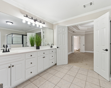 2570 Wood Creek Court - Photo Thumbnail 39