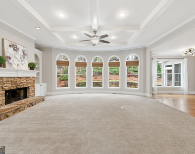 2570 Wood Creek Court - Photo Thumbnail 16